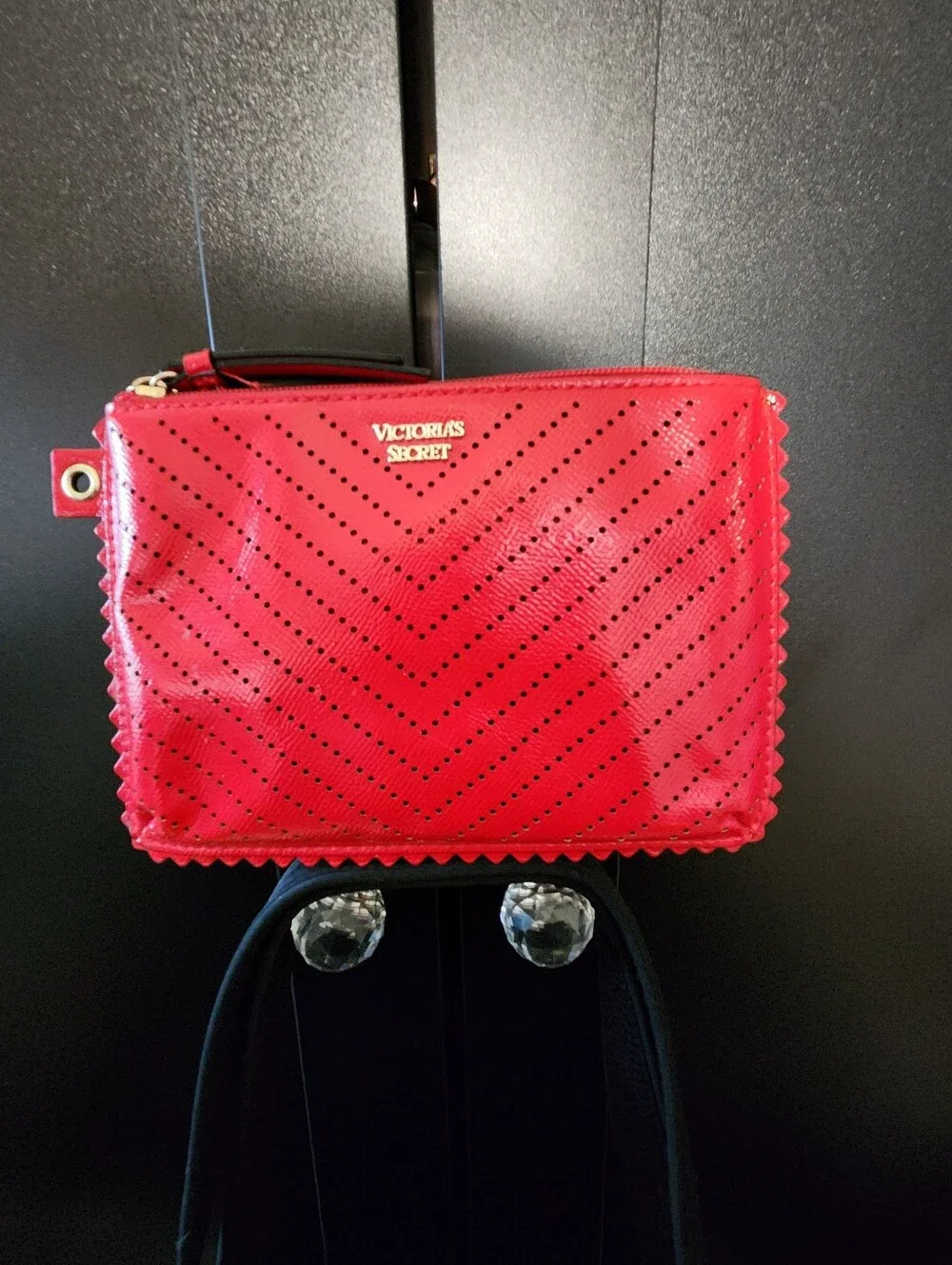 3 Totes Totally + VS Wristlet Bundle. MSRP $264. Large Totes. - Picture 4 of 7